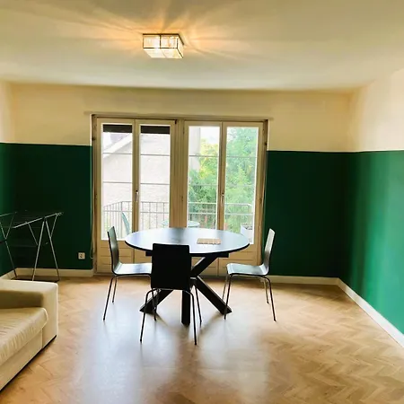 3 Old Town Flat - Munstere